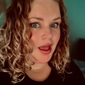 Meet your Posher, Alanna